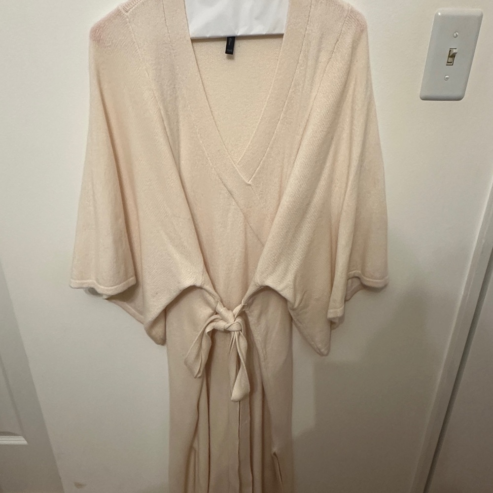 BCBGMaxAzria Cream Textured Fabric